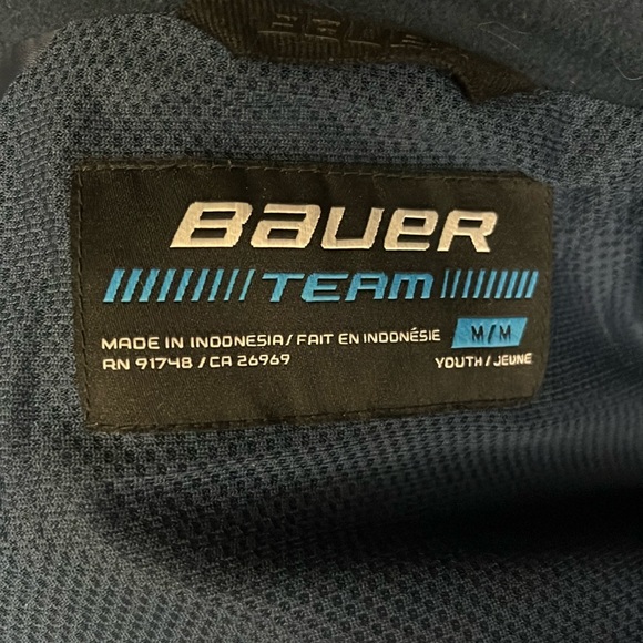Bauer Youth West Madison Polar Caps Hockey Team Jacket Youth size medium - Picture 8 of 12